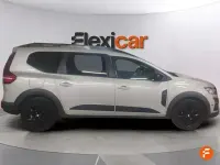 Usado Dacia Jogger Comfort 100 CV (73 kW) 2022 Gris Monovolumen