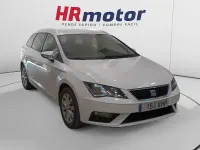 Usado Seat Leon ST Style 110 CV (80 kW) 2018 Blanco Familiar