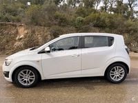 Usado Chevrolet Aveo LTZ 100 CV (73 kW) 2013 Blanco Berlina