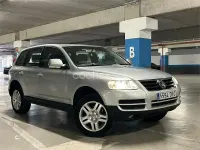 Usado VW Touareg 220 CV (161 kW) 2004 Gris / plata SUV