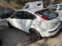 Usado Ford Focus Trend 115 CV (84 kW) 2007 Blanco Berlina