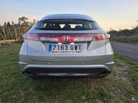 Usado Honda Civic Executive 140 CV (102 kW) 2010 Gris / plata Berlina