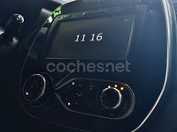 Usado Renault Captur Zen 90 CV (66 kW) 2018 Gris / plata SUV