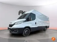 Usado Iveco Daily 156 CV (114 kW) 2023 Blanco Berlina