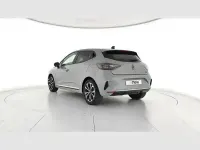 Usado Renault Clio V Techno 143 CV (105 kW) 2025 Gris Berlina