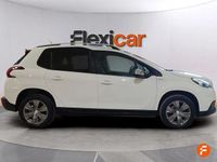 Usado Peugeot 2008 Signature Sky 100 CV (73 kW) 2019 Blanco SUV