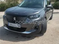 Usado Peugeot 2008 Allure 110 CV (80 kW) 2021 Gris / plata SUV