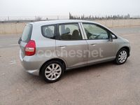 Usado Honda Jazz LS 83 CV (61 kW) 2007 Gris / plata Utilitario