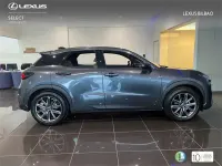 Usado Lexus LBX 136 CV (100 kW) 2025 Gris / plata SUV