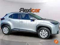 Usado Toyota Yaris Cross Active 116 CV (85 kW) 2025 Gris / plata SUV