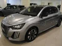 Usado Peugeot 208 Allure 110 CV (80 kW) 2025 Gris / plata Utilitario