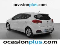 Begagnad Kia Ceed 90 HK (66 kW) 2015 Vit Halvkombi