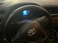 Usado Toyota Auris Hybrid Business Edition 136 CV (100 kW) 2017 Azul Familiar