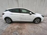 Usado Opel Astra 110 CV (80 kW) 2020 Blanco Berlina