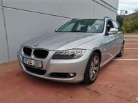 Usado BMW 318 143 CV (105 kW) 2010 Gris / plata Familiar