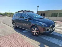 Usado Peugeot 3008 Allure 120 CV (88 kW) 2016 Gris / plata Berlina