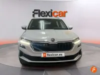 Usado Skoda Karoq Selection 150 CV (110 kW) 2024 Blanco SUV