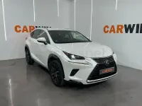 Usado Lexus NX300h Executive Line 197 CV (144 kW) 2018 Blanco SUV
