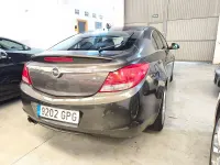 Usado Opel Insignia Cosmo 130 CV (95 kW) 2009 Gris / plata Berlina