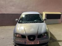 Usado Seat Ibiza Stylance 75 CV (55 kW) 2005 Gris / plata Berlina