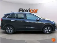 Usado Kia Niro 141 CV (103 kW) 2021 Azul SUV