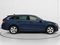 Usado Skoda Octavia Ambition 116 CV (85 kW) 2022 Azul Utilitario
