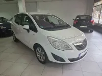 Usado Opel Meriva Enjoy 120 CV (88 kW) 2011 Blanco Monovolumen