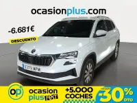 Usado Skoda Karoq Selection 115 CV (84 kW) 2024 Blanco SUV