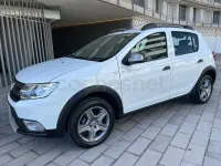 Usado Dacia Sandero Comfort 90 CV (66 kW) 2018 Blanco Berlina