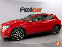 Usado Mercedes GLA180 122 CV (89 kW) 2019 Rojo SUV