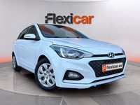 Usado Hyundai i20 75 CV (55 kW) 2019 Blanco Utilitario