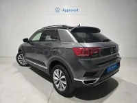 Usado VW T-Roc Advance 150 CV (110 kW) 2022 Gris / plata SUV