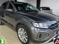 Usado VW T-Roc Life 150 CV (110 kW) 2022 Gris / plata SUV