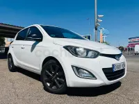 Usado Hyundai i20 GO! 85 CV (62 kW) 2015 Blanco Berlina