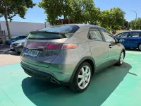 Usado Honda Civic Executive 140 CV (102 kW) 2009 Beige Berlina