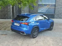 Usado Lexus NX300h Executive Line 197 CV (144 kW) 2019 Azul SUV