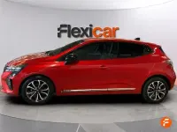 Usado Renault Clio Evolution 90 CV (66 kW) 2025 Rojo Utilitario