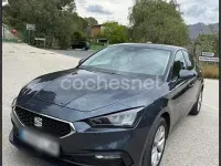 Usado Seat Leon Style 130 CV (95 kW) 2020 Gris / plata Berlina