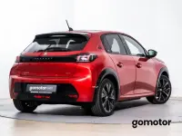 Usado Peugeot e-208 GT 114 kW (156 CV) 2023 Rojo Utilitario