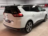 Usado Renault Grand Scénic IV Zen 120 CV (88 kW) 2019 Blanco Monovolumen