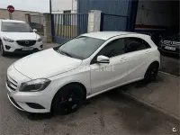 Usado Mercedes A180 AMG 109 CV (80 kW) 2013 Blanco Utilitario