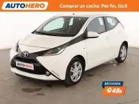 Usado Toyota Aygo X-play 70 CV (51 kW) 2016 Blanco Utilitario