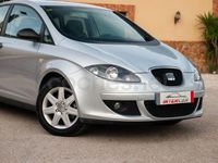 Usado Seat Altea Reference 105 CV (77 kW) 2007 Gris / plata Monovolumen