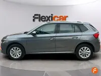 Usado Skoda Kamiq Ambition 110 CV (80 kW) 2022 Gris / plata SUV