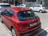Usado Peugeot 207 95 CV (69 kW) 2007 Granate Berlina