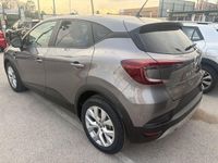 Usado Renault Captur Intens 90 CV (66 kW) 2021 Gris SUV