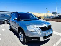 Usado Skoda Yeti Ambition 105 CV (77 kW) 2010 Gris / plata SUV