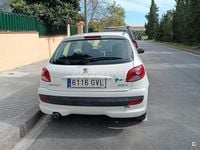 Usado Peugeot 206+ 60 CV (44 kW) 2010 Blanco Utilitario