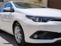 Usado Toyota Auris Active 116 CV (85 kW) 2016 Blanco Familiar