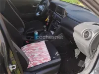 Usado Hyundai Kona 120 CV (88 kW) 2021 Gris / plata SUV